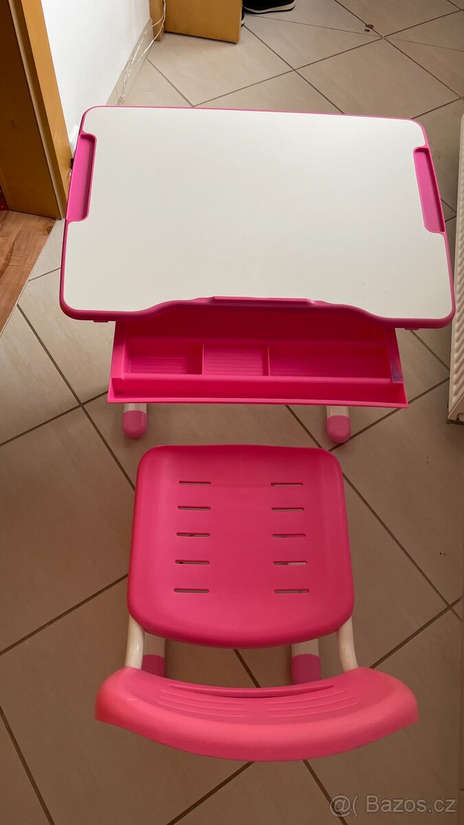 Rostoucí dětský stůl se židlí AlzaErgo ETJ100 - 9