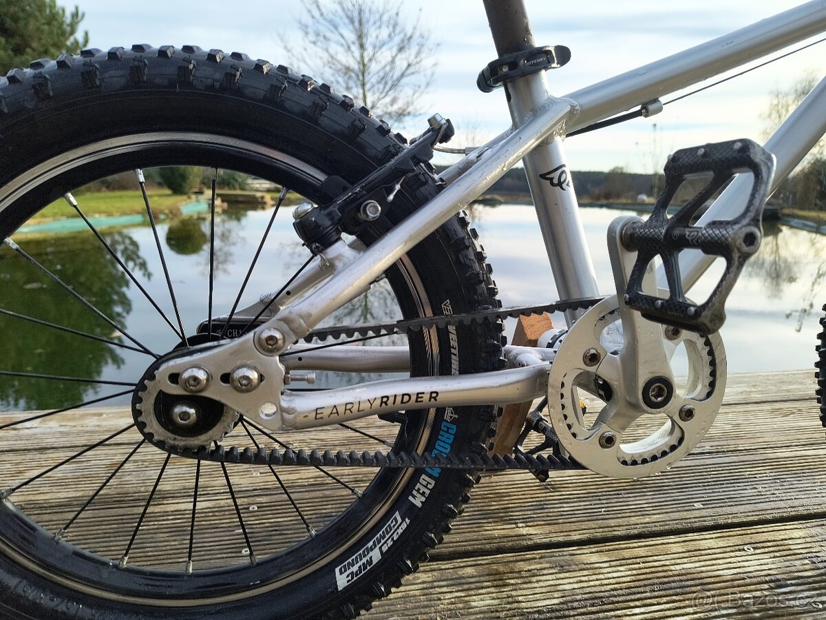 Early Rider Seeker 16 - 9