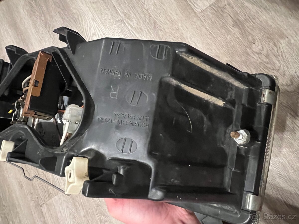 Prodám přední světlomety Iveco daily - 9