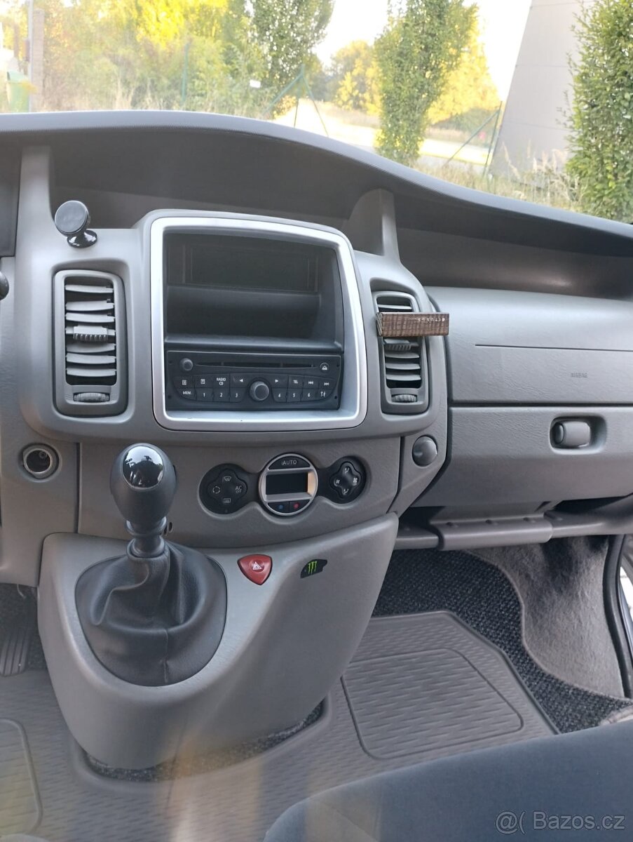 Renault Trafic 2.0DCI 84kW, 2013, 9 MÍST, BLACK EDITION - 9