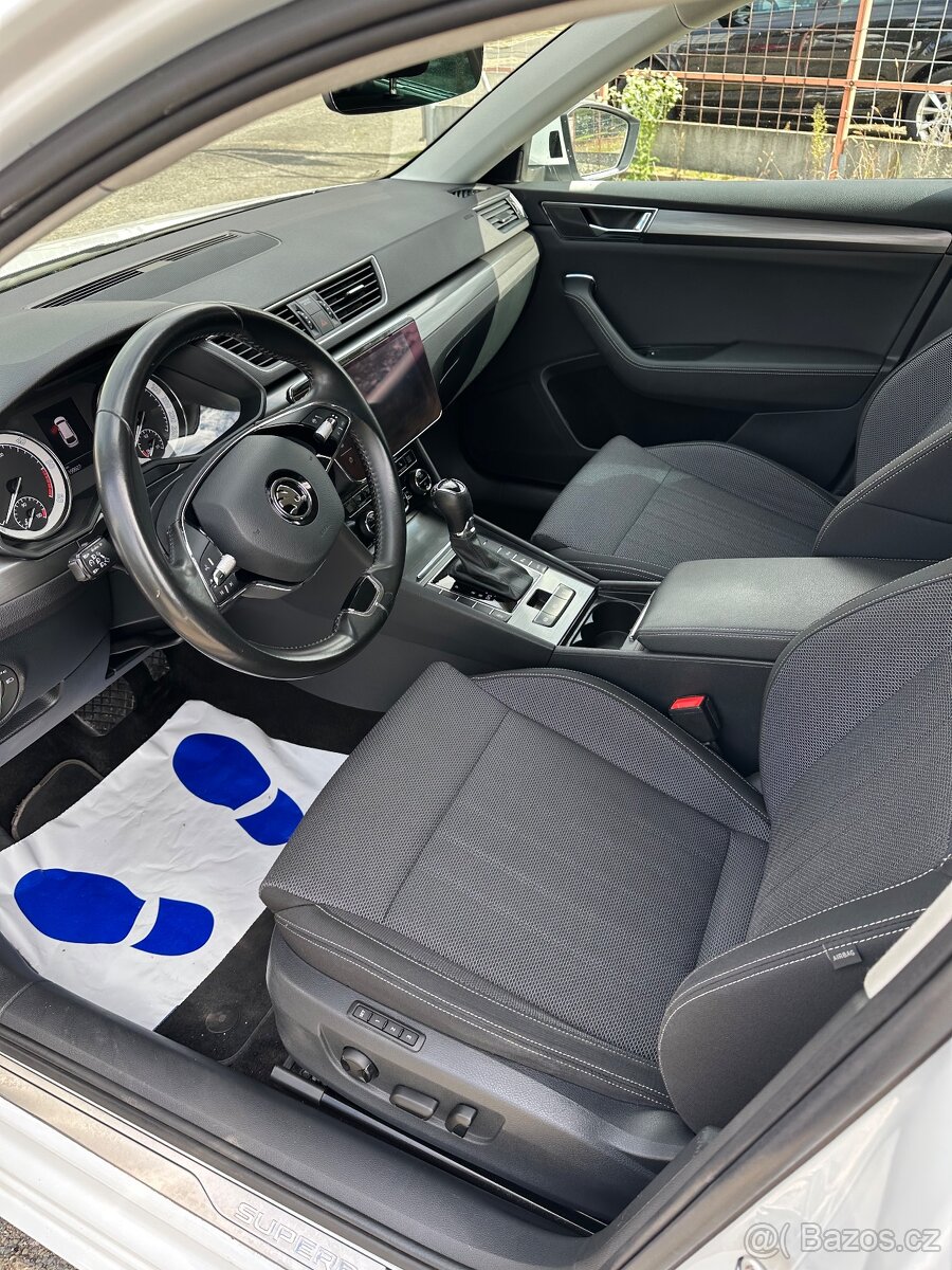 Škoda Superb 2.0Tdi 110kw style Dsg 1 majitel 2021 - 9