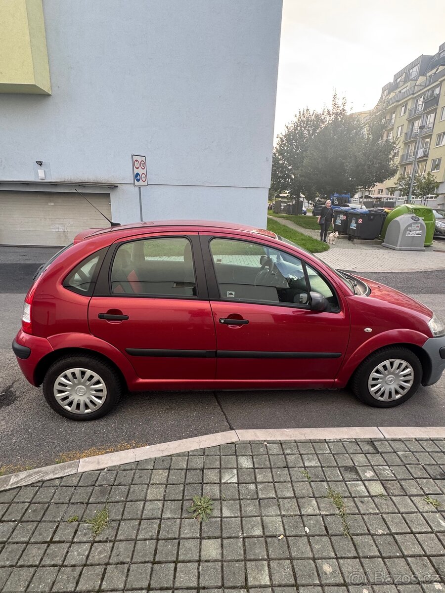Citroën C3 1.1i, 44 kW – hatchback, červená - 9