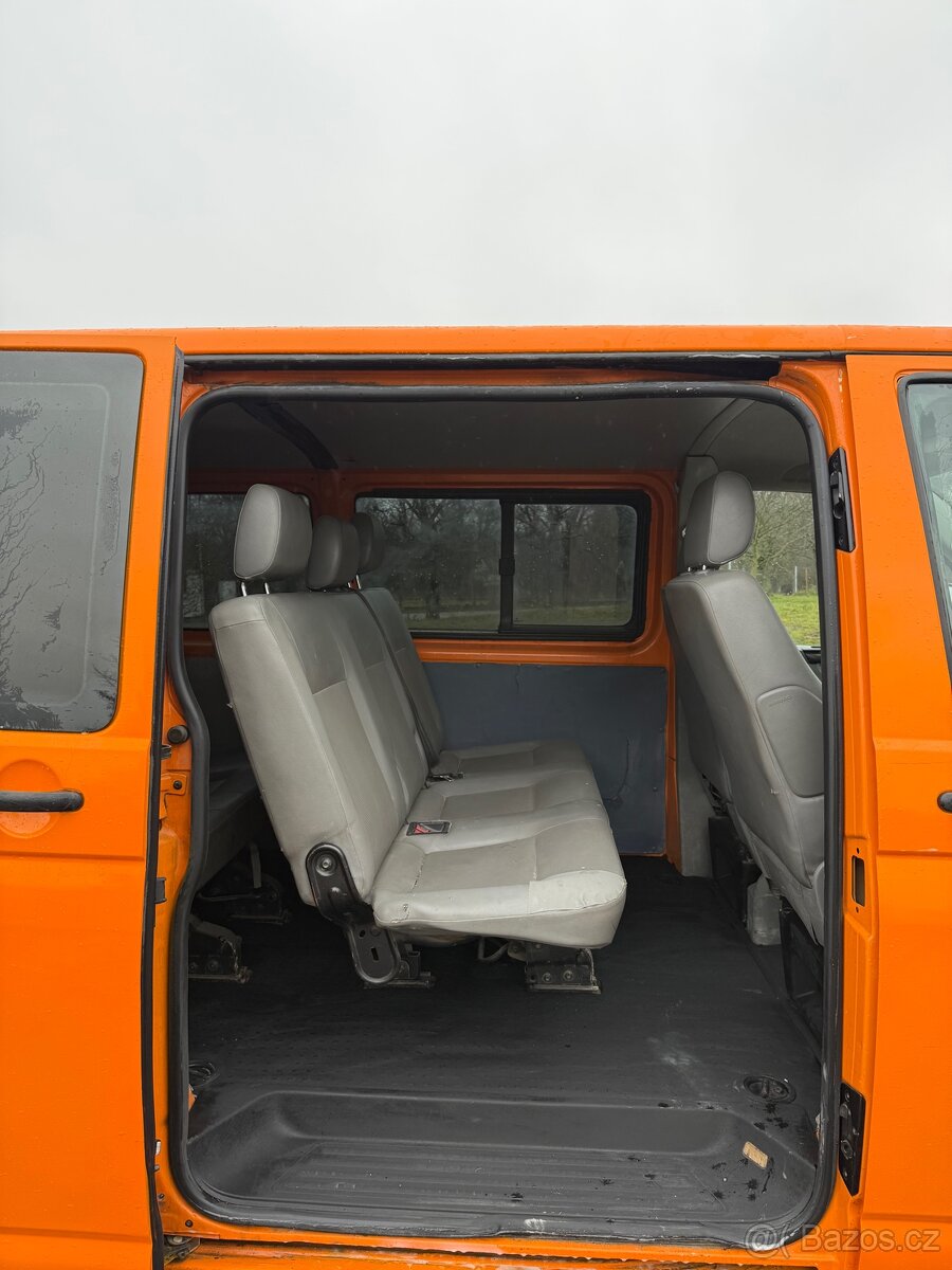 VW Transporter T5 1.9 TDI Long - 9