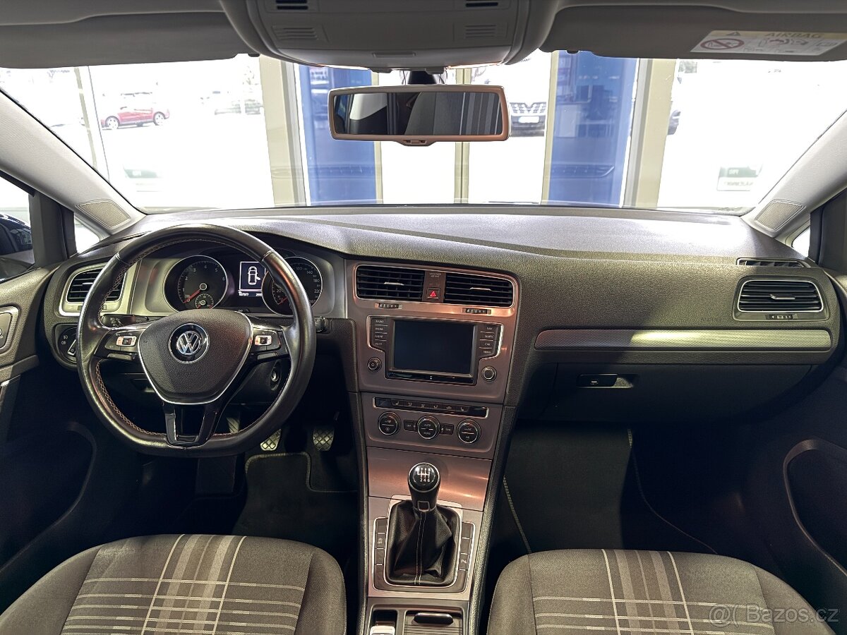 Volkswagen Golf 1,2 TSI 81kW,LOUNGE,SERVISKA - 9