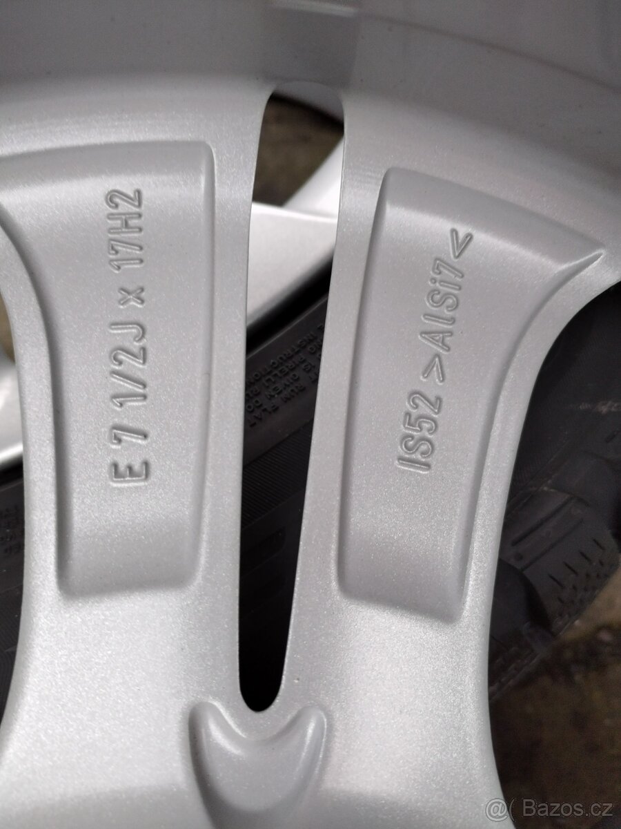 BMW X1 orig. al. disky 5x112 R17 + 225/55/17 zima - 9