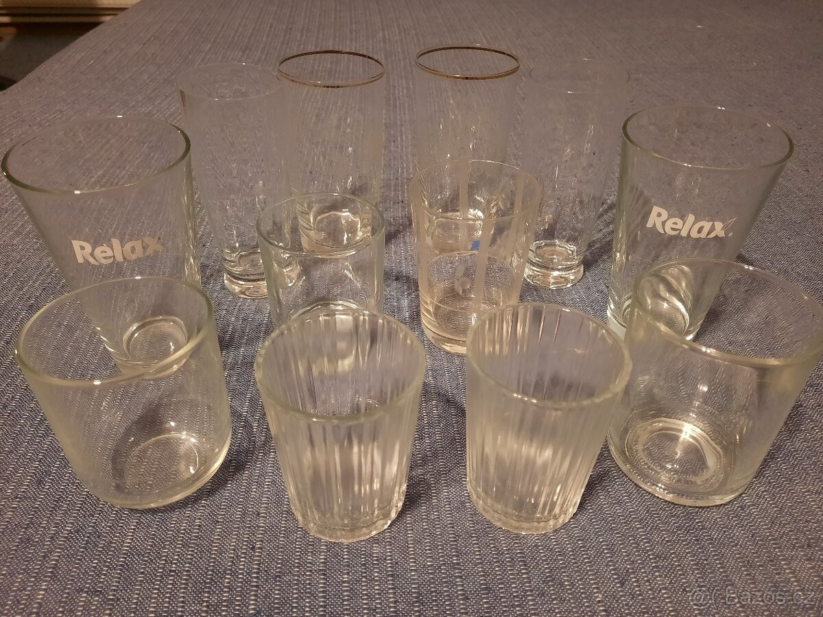 Velké množství skleniček - 9