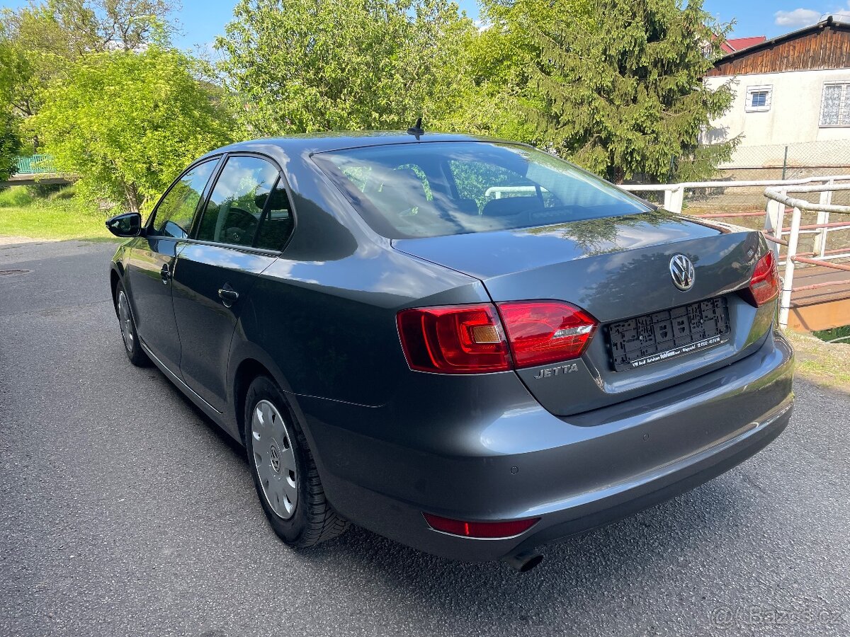 VW JETTA 1.2 TSI COMFORTLINE | TOP VÝBAVA | NOVÁ STK - 9