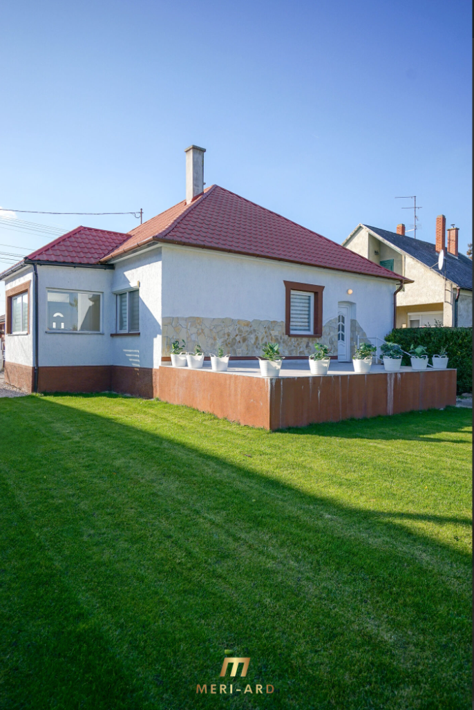 Kompletně zrekonstruovaný rodinný dům se zahradou- Maďarsko - 9