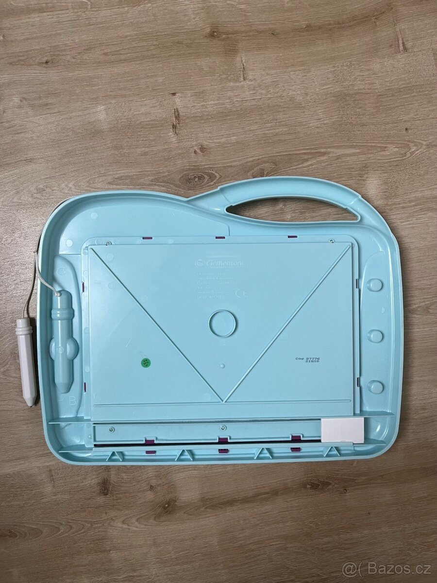 Magnetická kreslící tabulka Frozen Clementoni. - 9