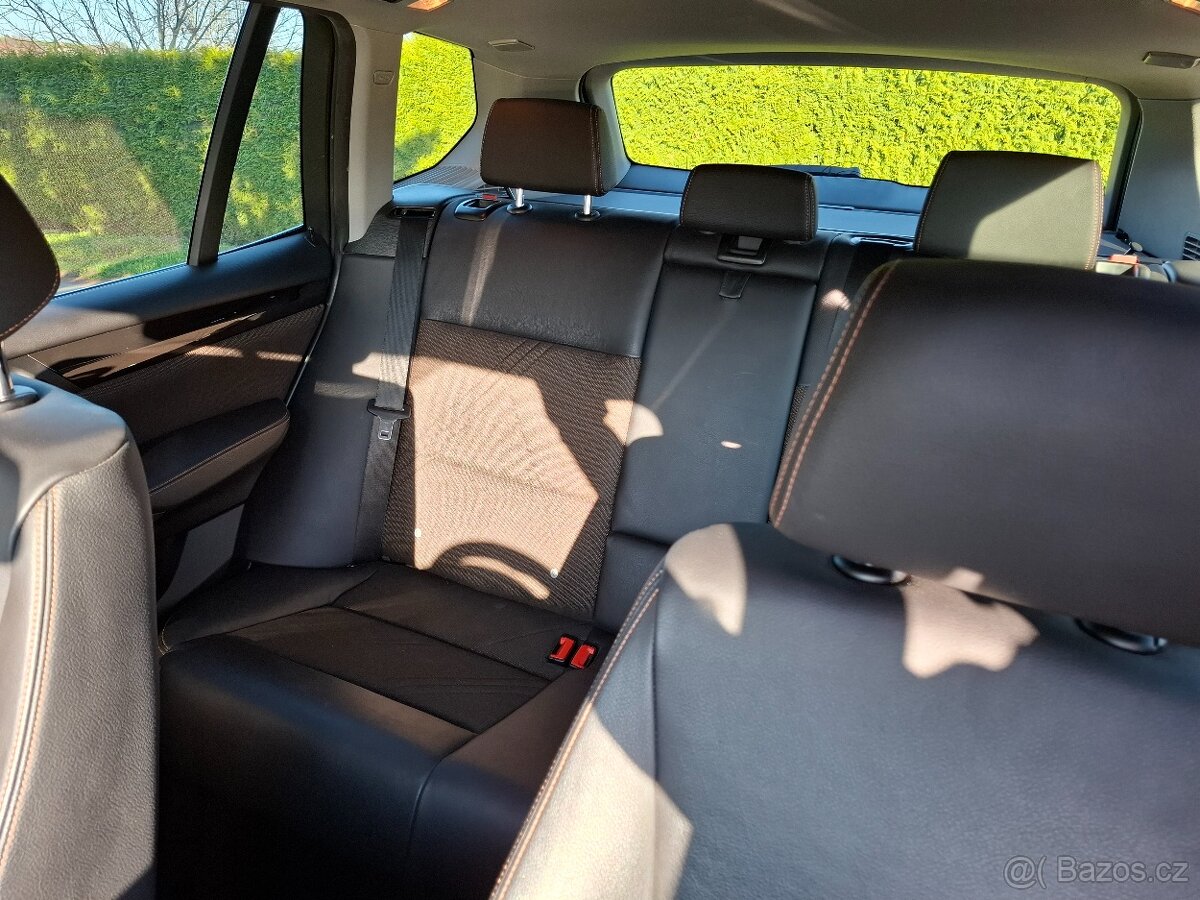 BMW X3 2.0diesel xdrive model 2015 pekny stav - 9