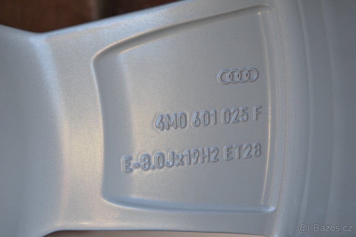 5x112 R19 Zimní sada Originál Audi Q7 nebo VW Touareg - 9