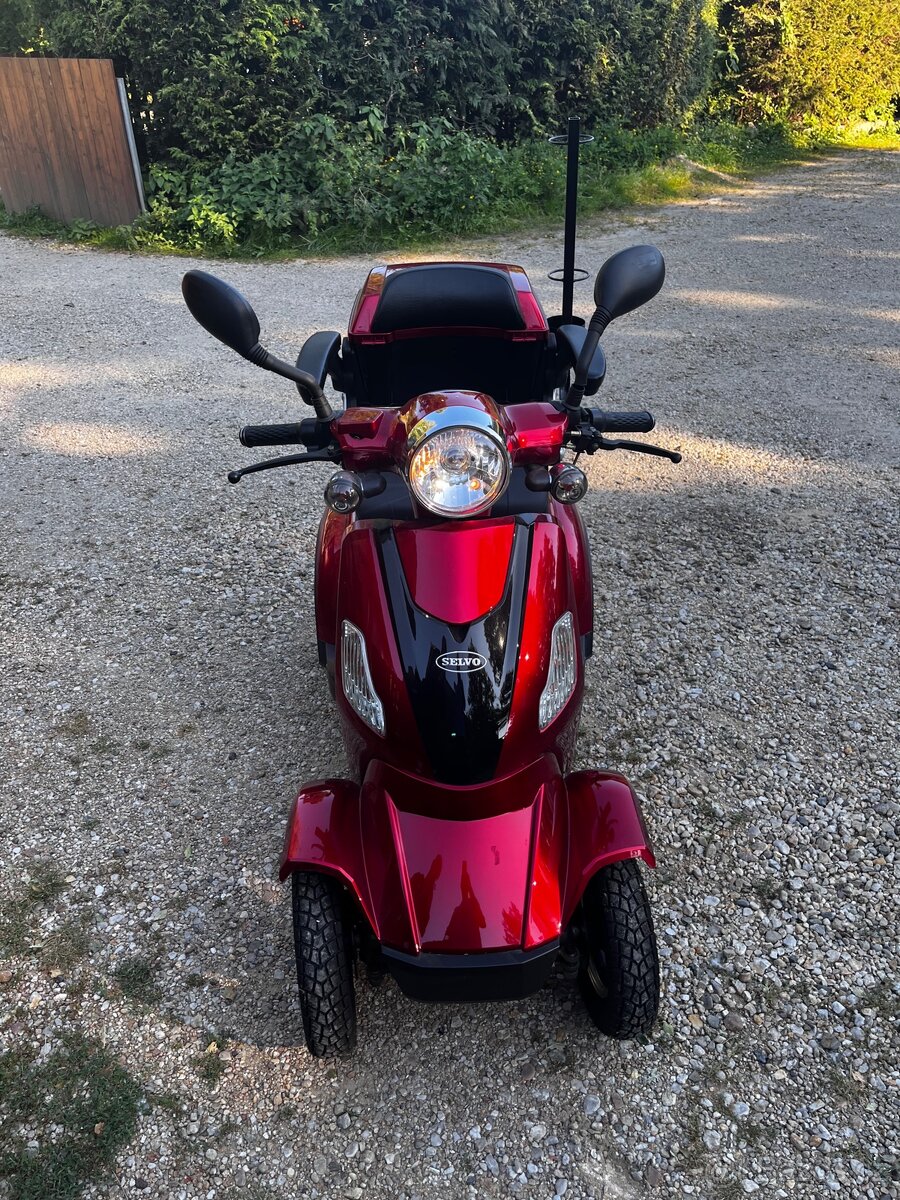 Elektrický čtyřkolový seniorský vozík - 9