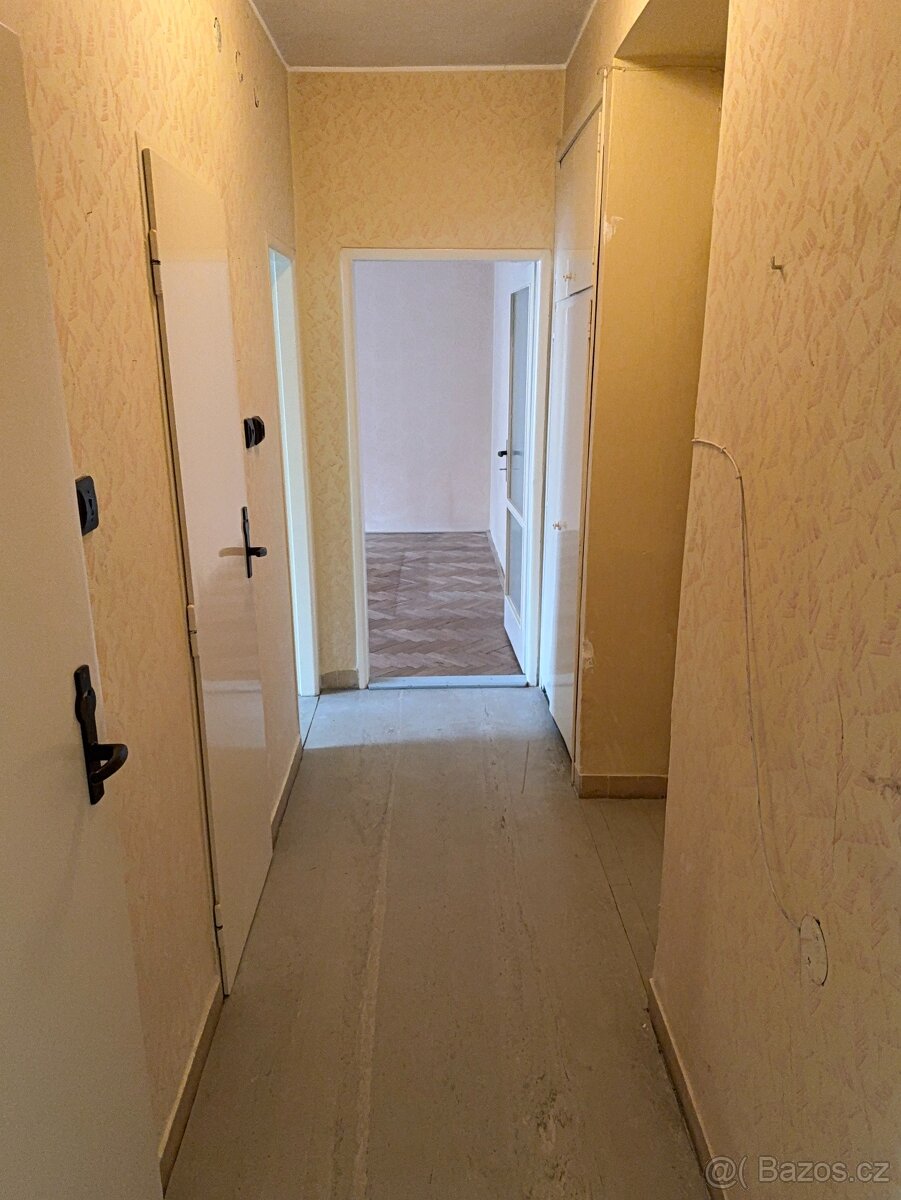 Prodej bytu 2+1 55,8m2 - Znojmo - Pražská sídl. - 9