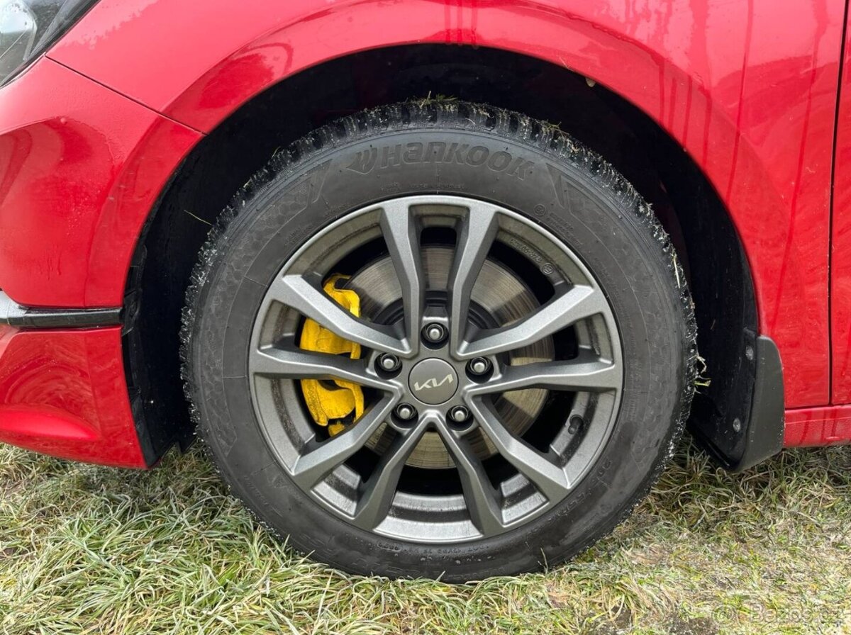 Kia Ceed SW 1.5 T-GDI - 9