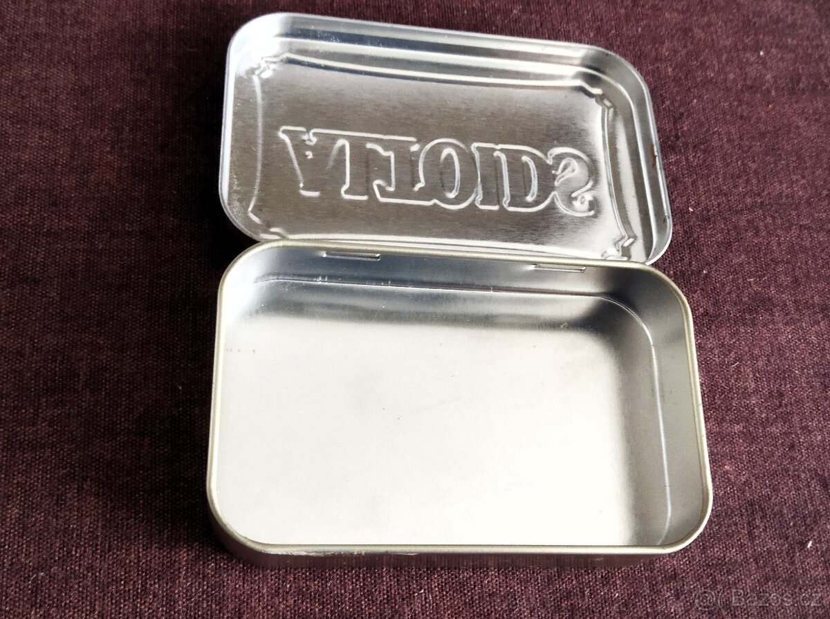 různé staré plechovky - 9