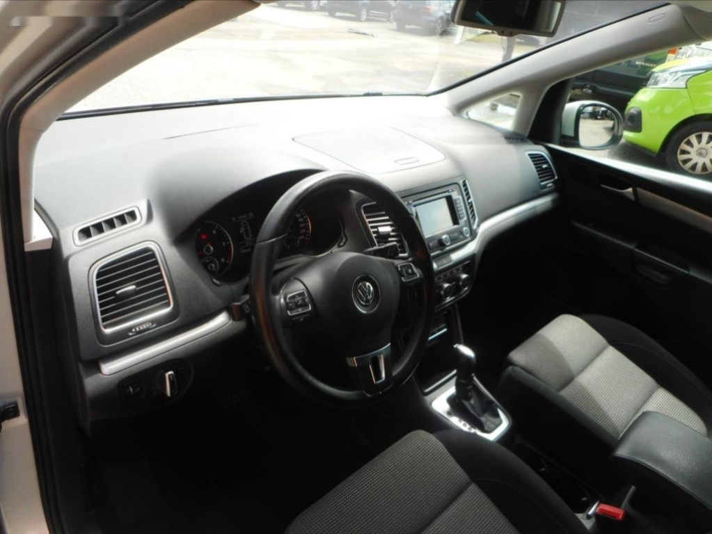 Volkswagen Sharan,2,0 TDi DSG - 9