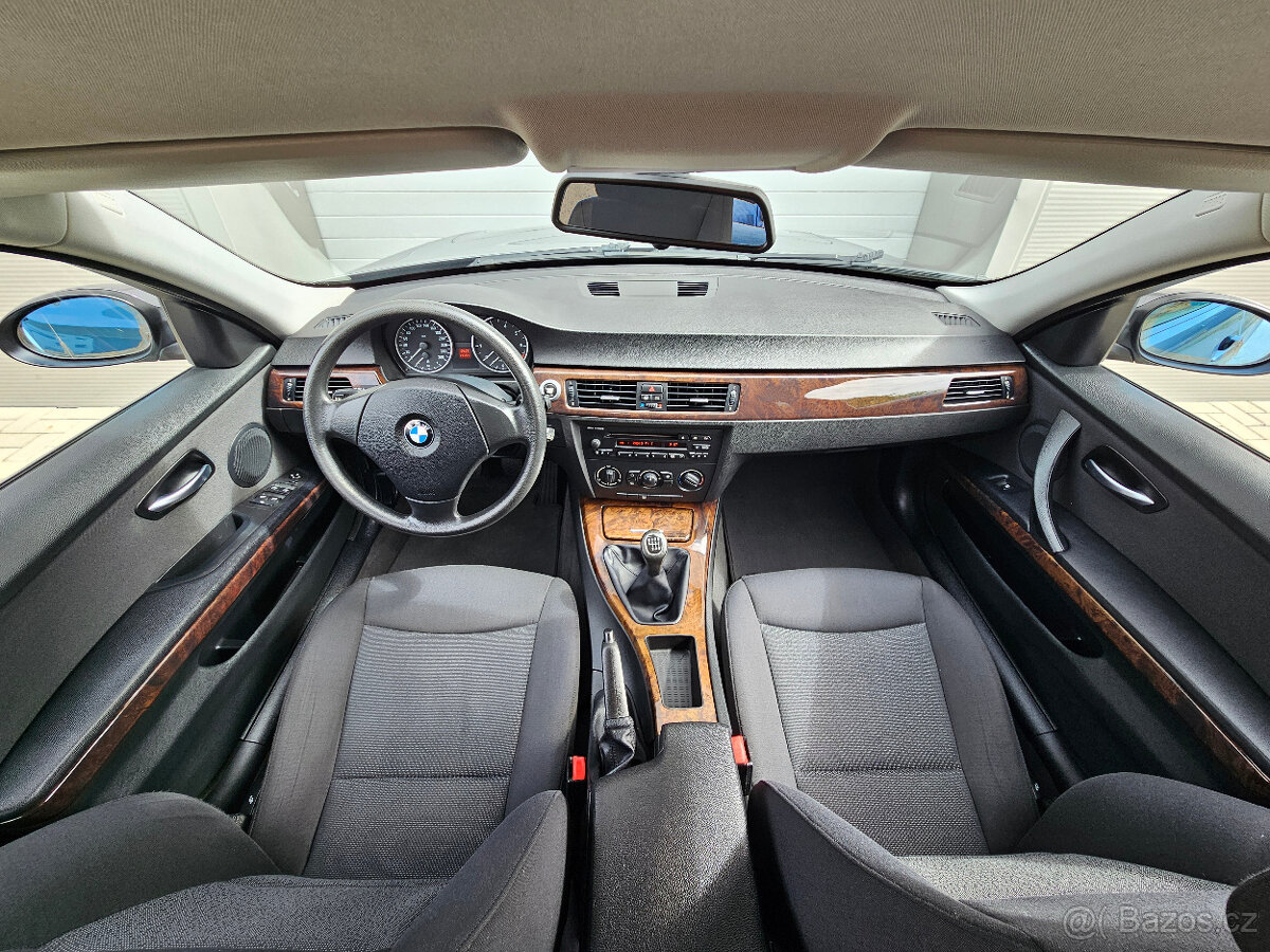 BMW e90 320i 110 kW - 9