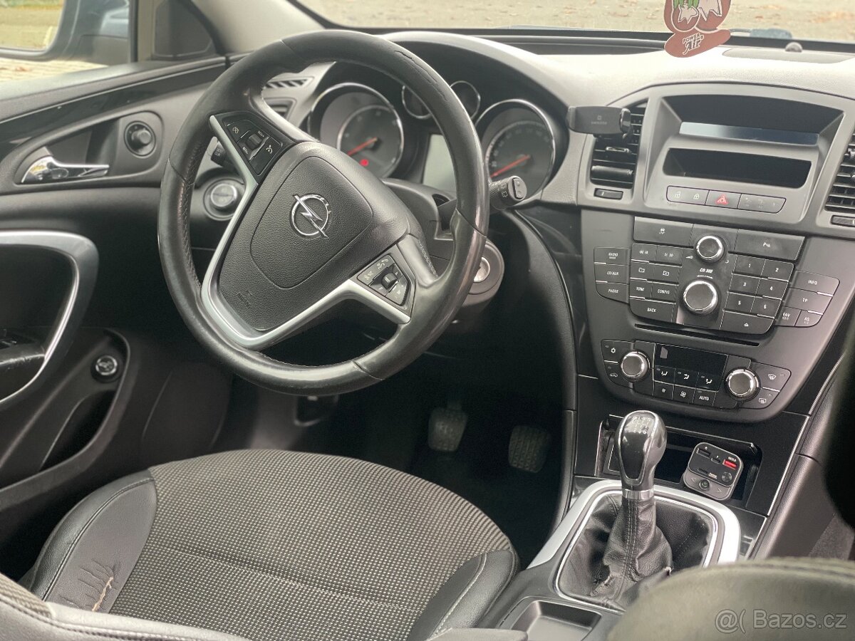 Opel Insignia 2.0CDTI - 9