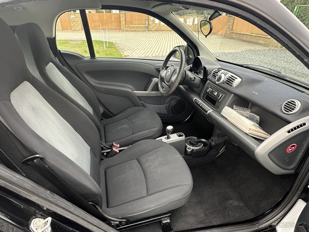 Smart Fortwo 1.0 benzín AUTOMAT 2012 - 9