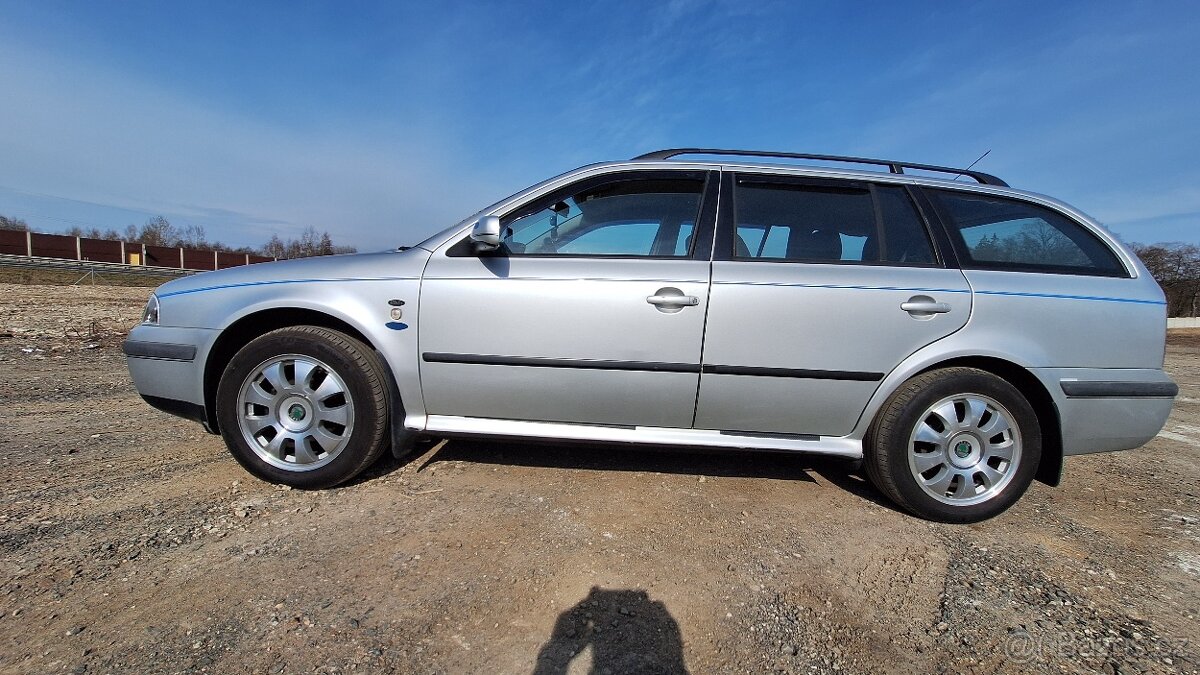 Škoda octavia 1.6 Combi lpg - 9