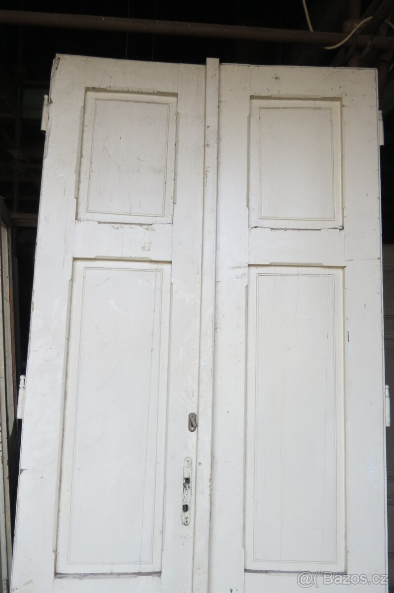 3/ Staré vchodové dveře - 9