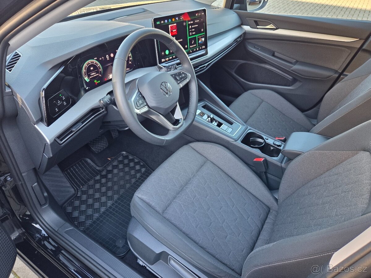 Volkswagen Golf Variant 1.5 TSI DSG ČR 1.majitel - 9