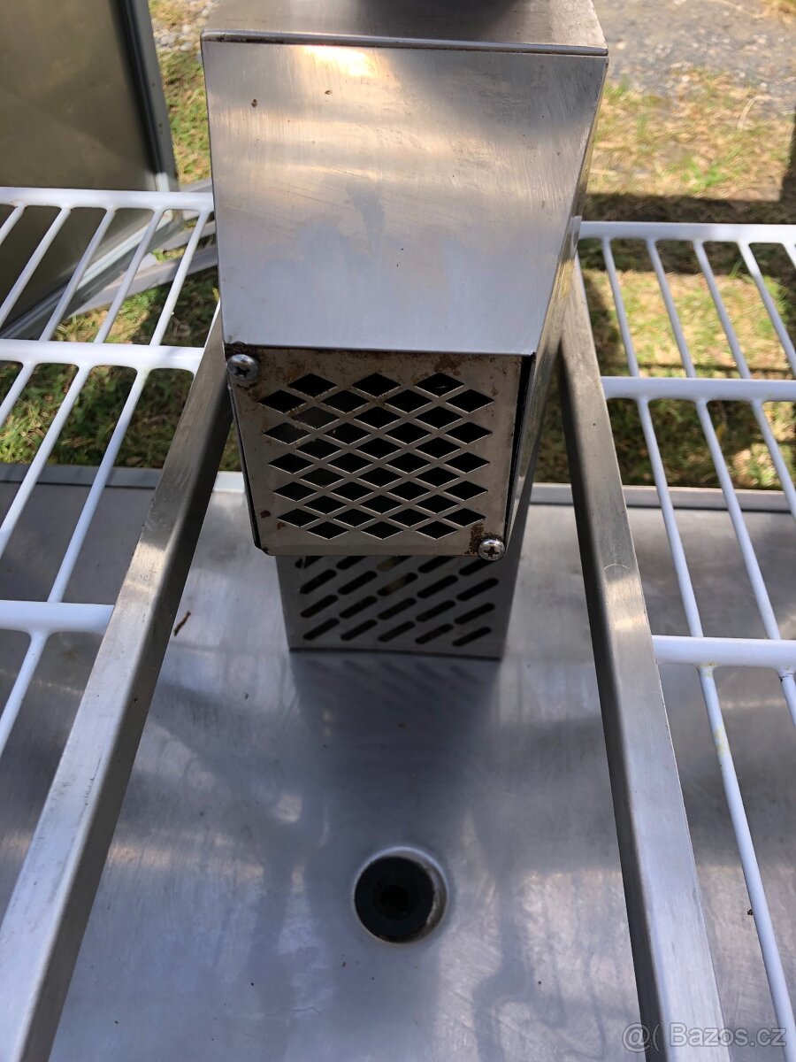 Chladící gastro nerezový stůl zn.BARTSCHER typ S900 (27486L) - 9