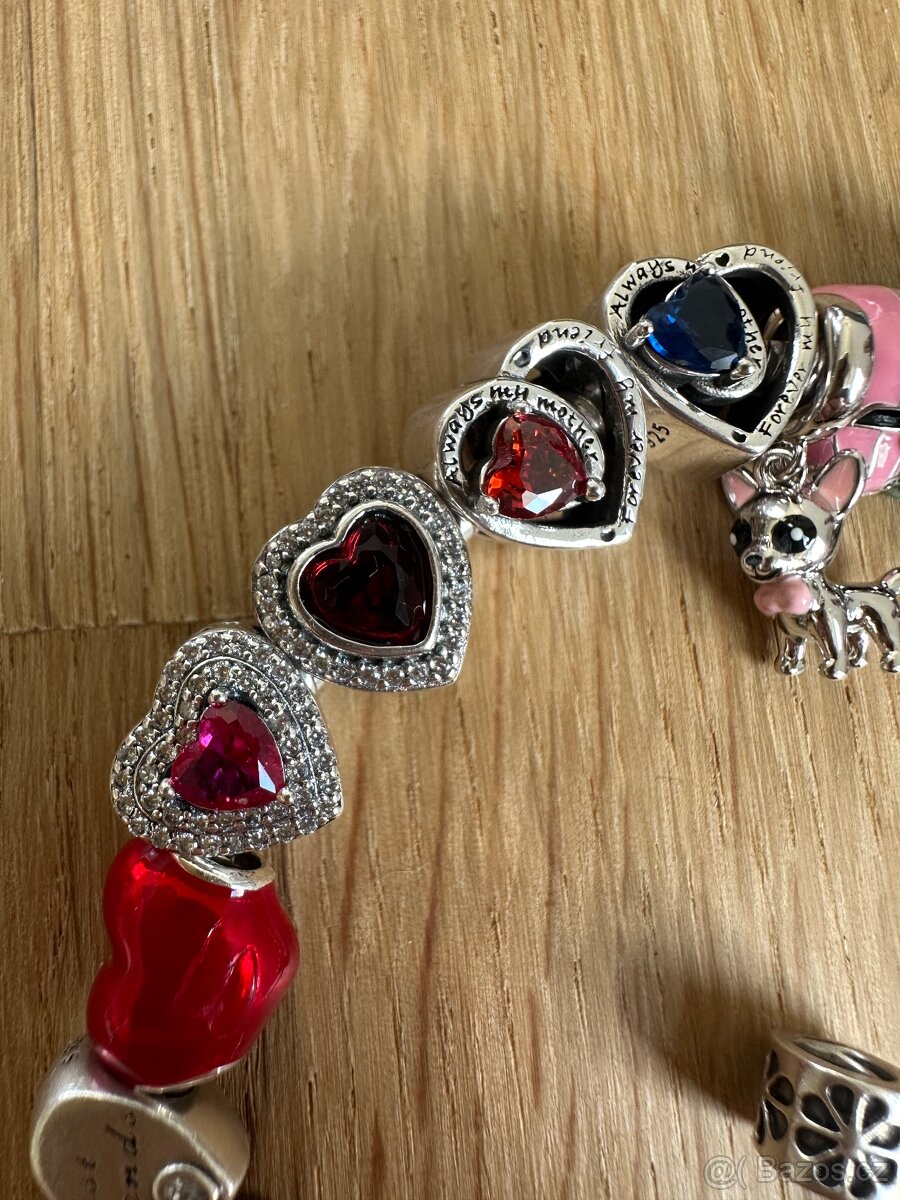 Červené srdce s kamínky na Pandora náramek - 9