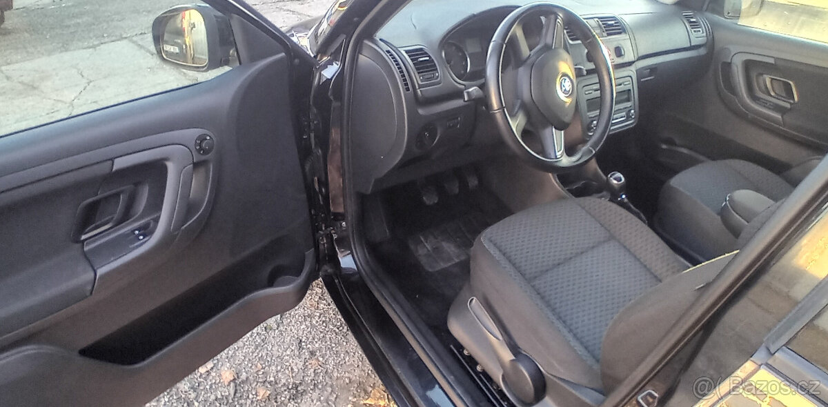 Škoda Fabia combi 1.2 HTP 51 kw rok 2013 - 9