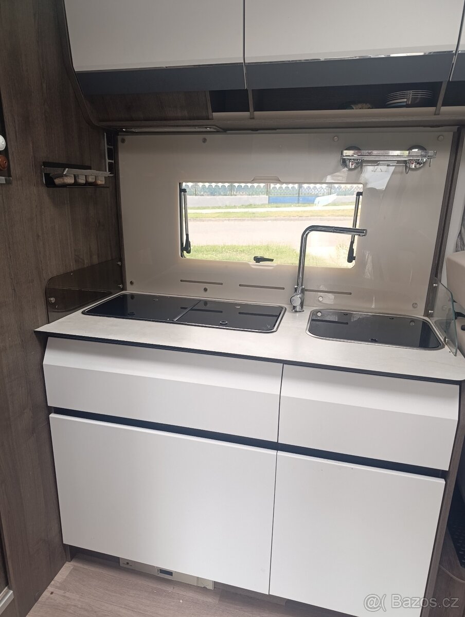 Obytné auto Benimar Amphytrion 957 North - 9