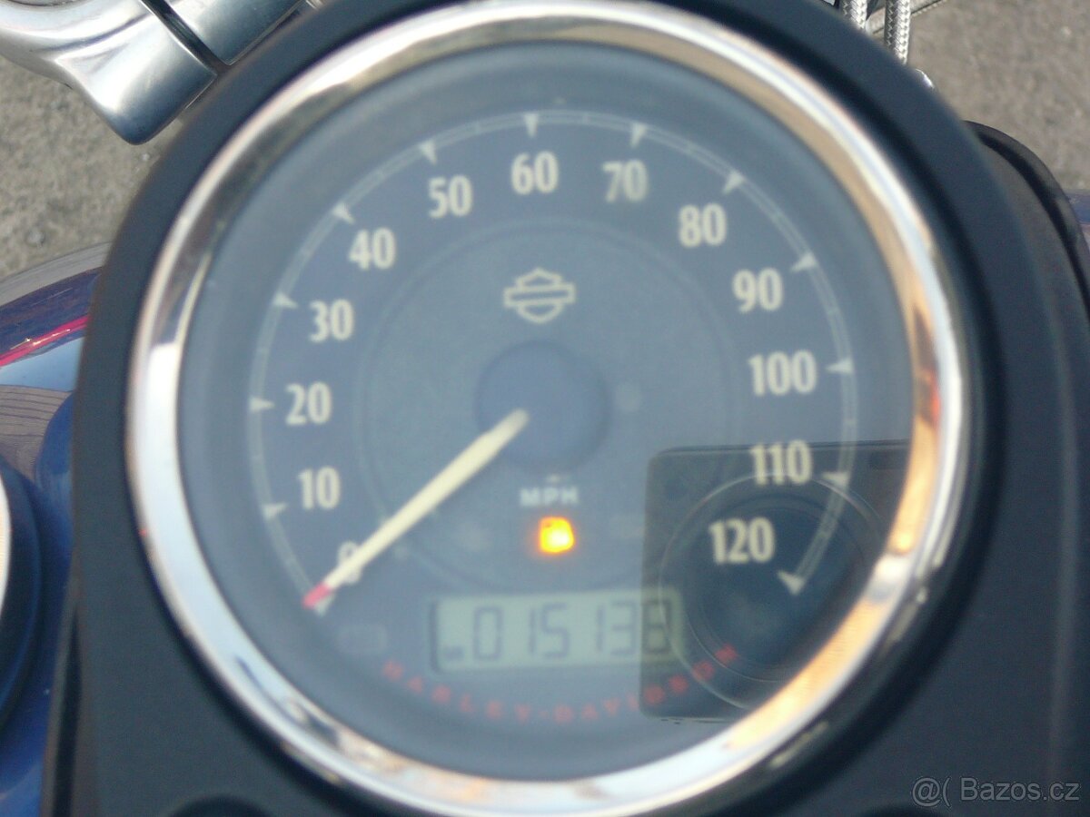 Harley-Davidson FXDB 103 Street Bob 2015 - 9