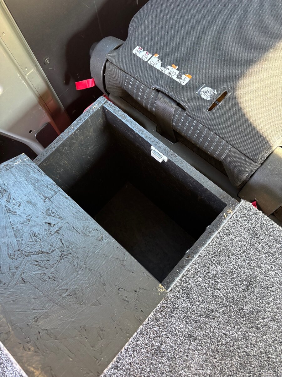 Postel do dodavky ford transit custom - 9