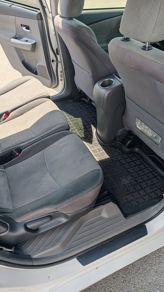 Toyota Prius+ Plus, 7 míst, LPG - 9