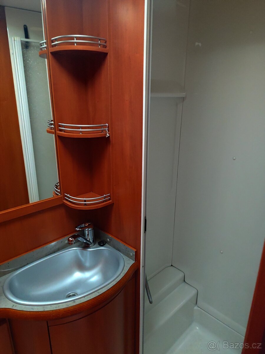 Luxusní bílý karavan Tabbert Puccini 655 (r.v. 2007) – Klima - 9