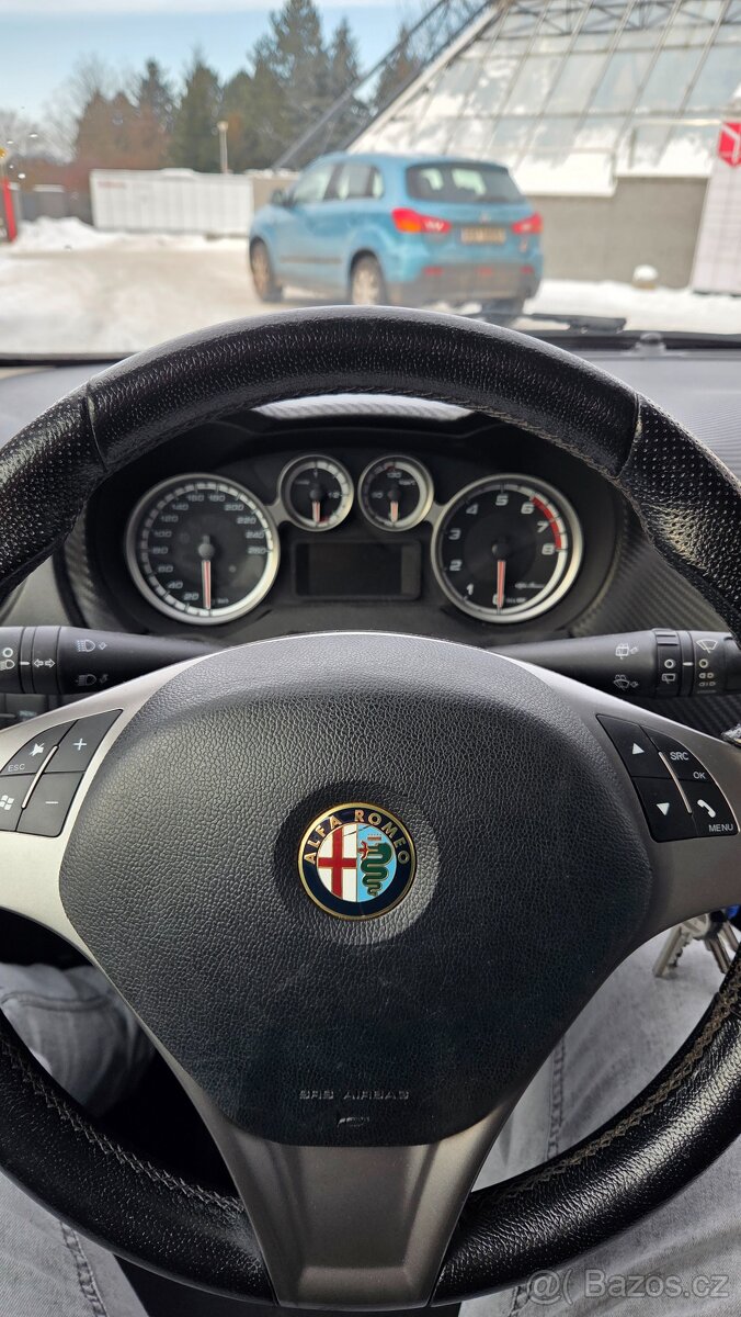 Alfa Romeo MITO 1.4i 77KW 2012 - 9