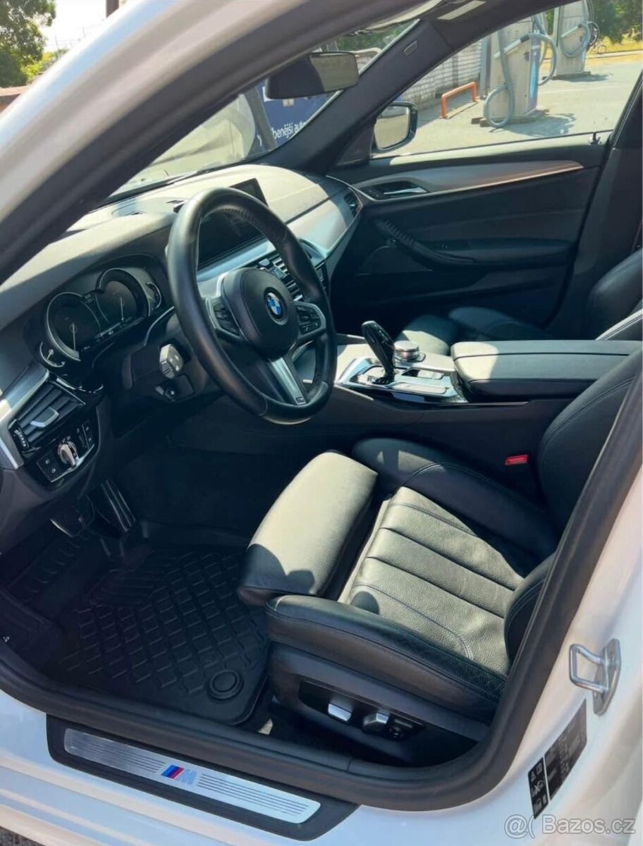 BMW 530i xDrive - 9
