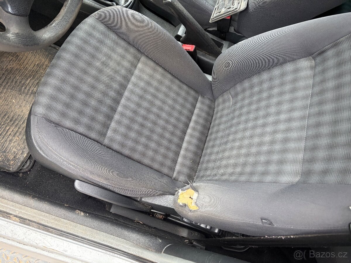 Díly Octavia tour combi rv 2009 - 9