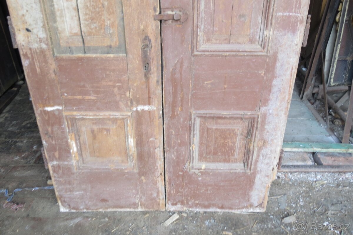4/ Staré vchodové dveře - 9