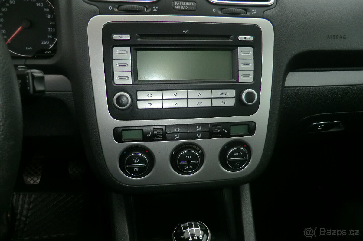 Volkswagen Eos 1.6FSi 85kW NOVÁ STK SERVISKA - 9