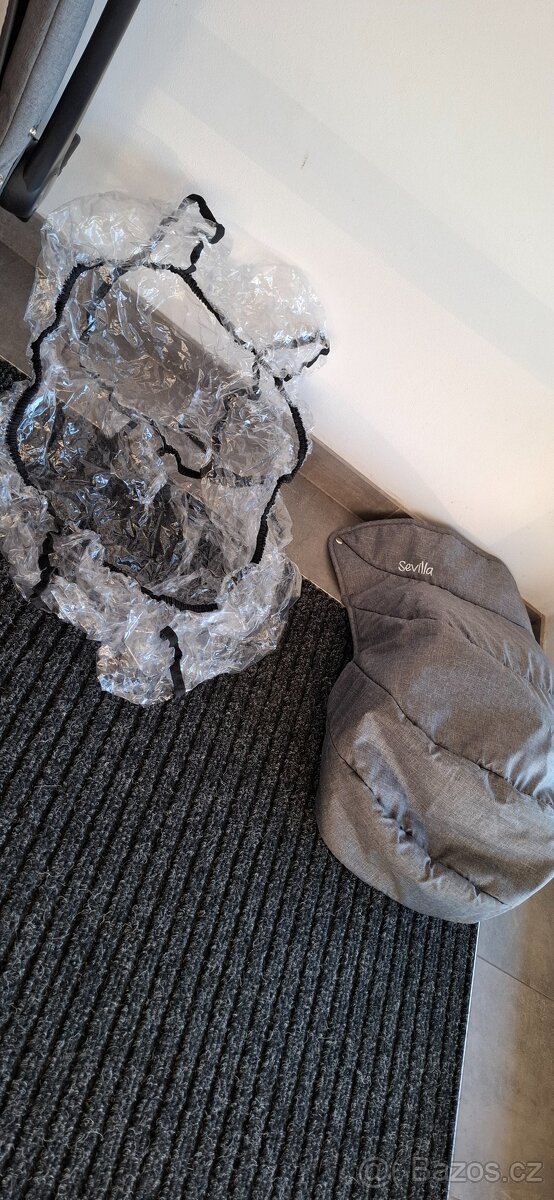 Kočárek Camarelo Sevilla - 9