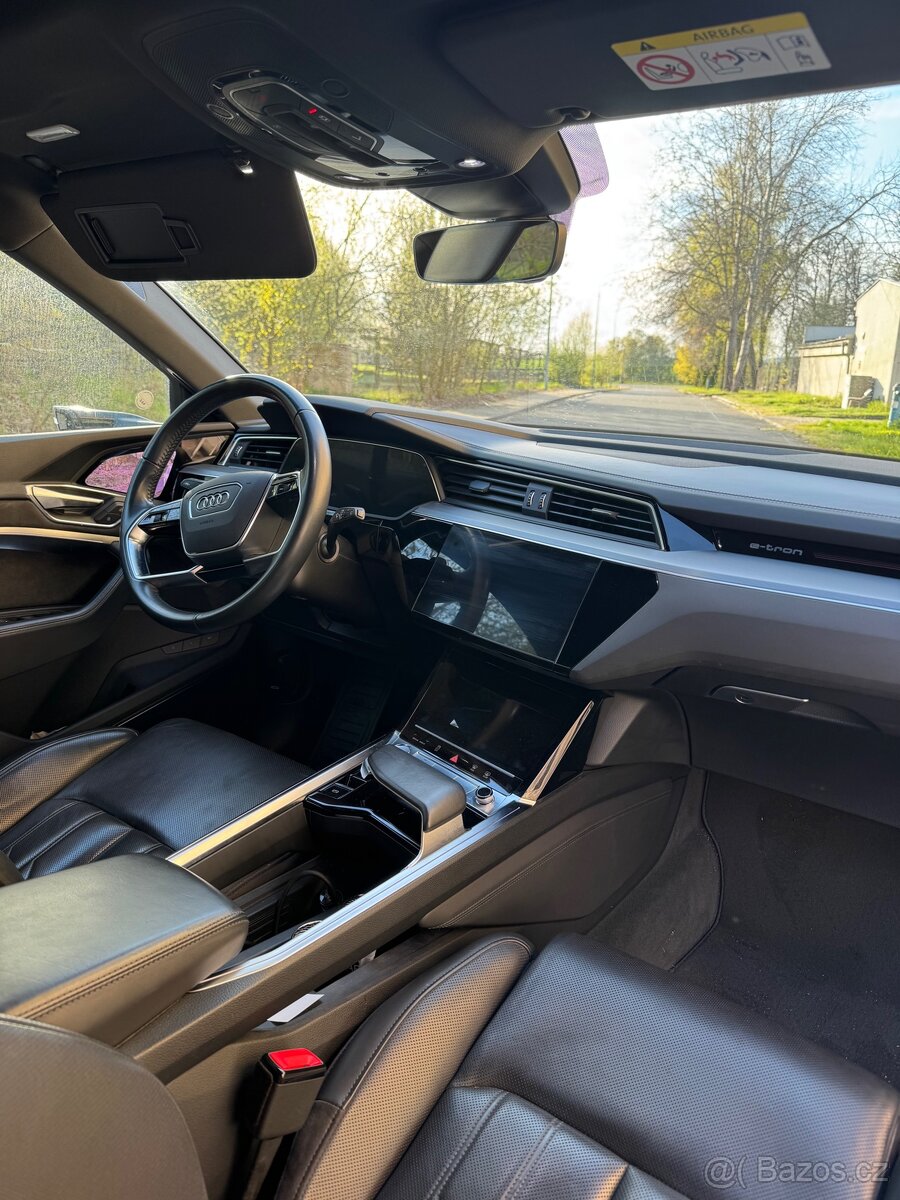 Audi e-tron - 9