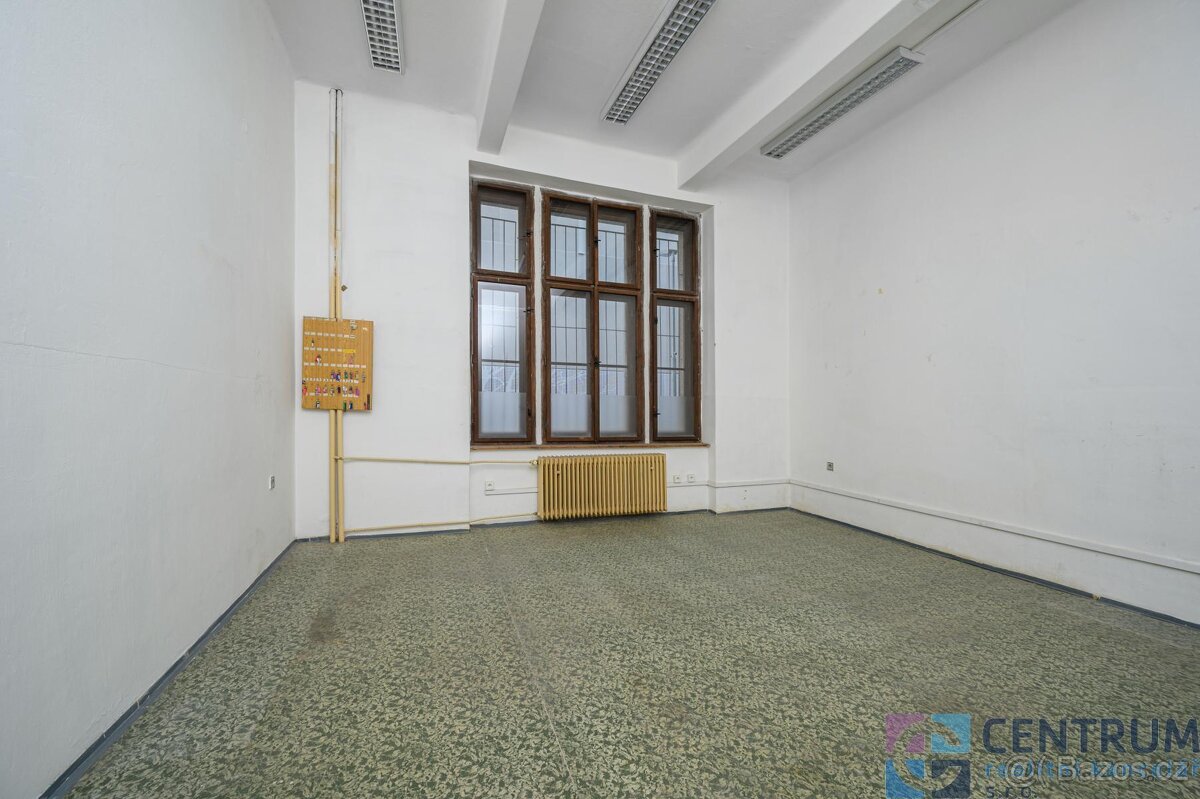 Prodej komerčního objektu Jugoslávská - 9