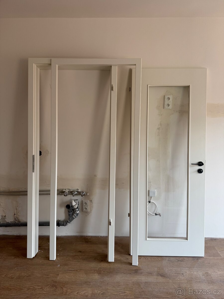 Prodám: Interior dveře Vekra, bíle, G1 sklo, pravé - 80x210 - 9