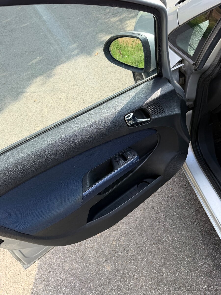 Opel Corsa D - 9