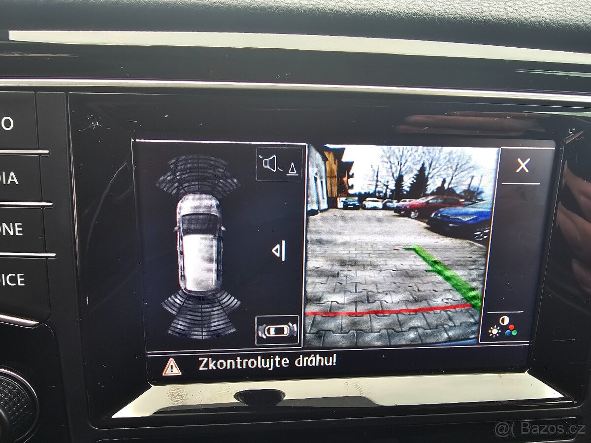 Golf Sportsvan 1,4TSi 92KW DSG HIGHLINE Dig.klima,NAVI, STK - 9