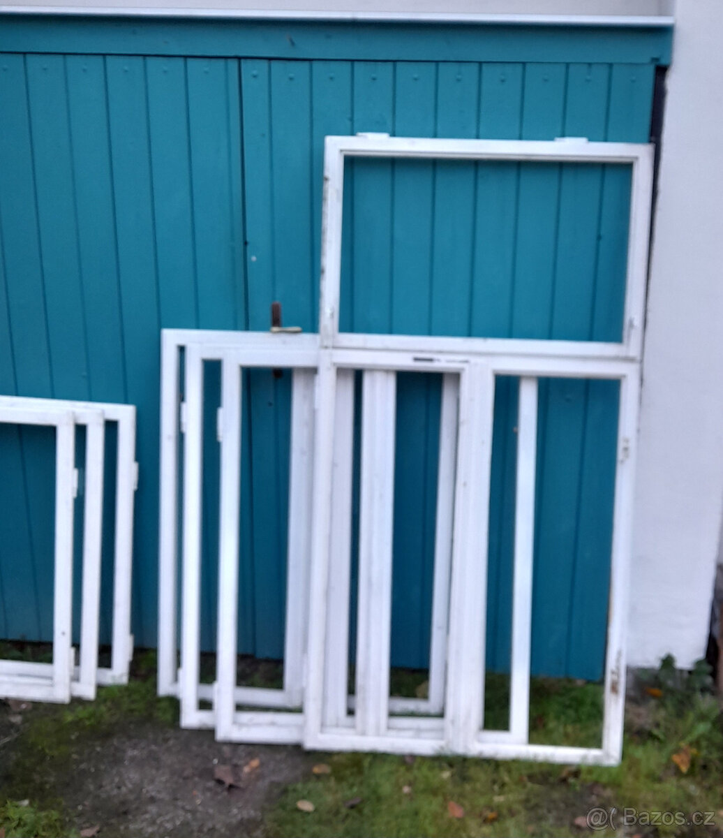 Dřevěná okna 2 roky stará pěkná - 9