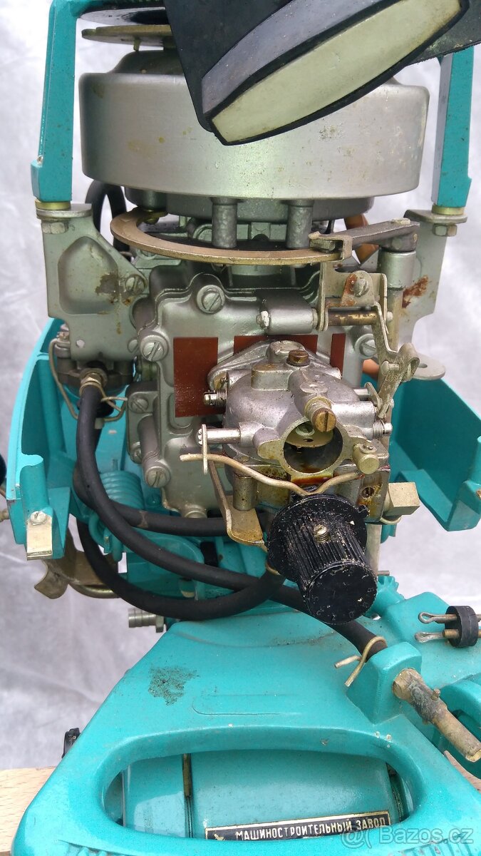 Lodní motor Moskva - 9