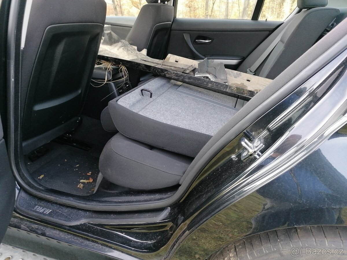 BMW 320i E90 rok07 - 9