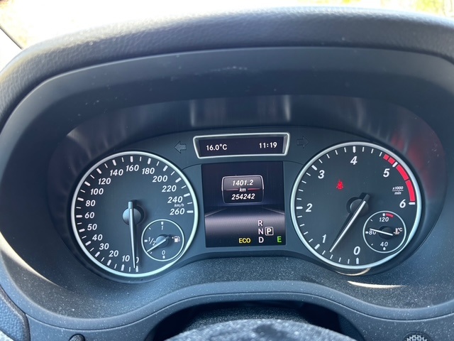 Mercedes B 220CDI - 9