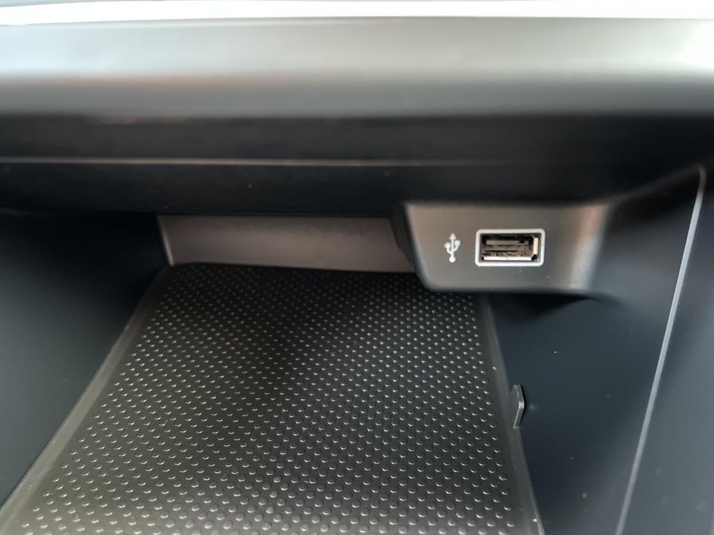 🚗 Volkswagen Polo 1.0TSi 70kw KLIMA TEMPOMAT - 9